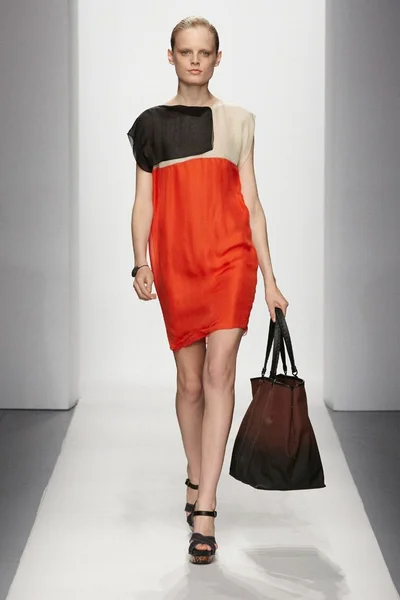 Look 34